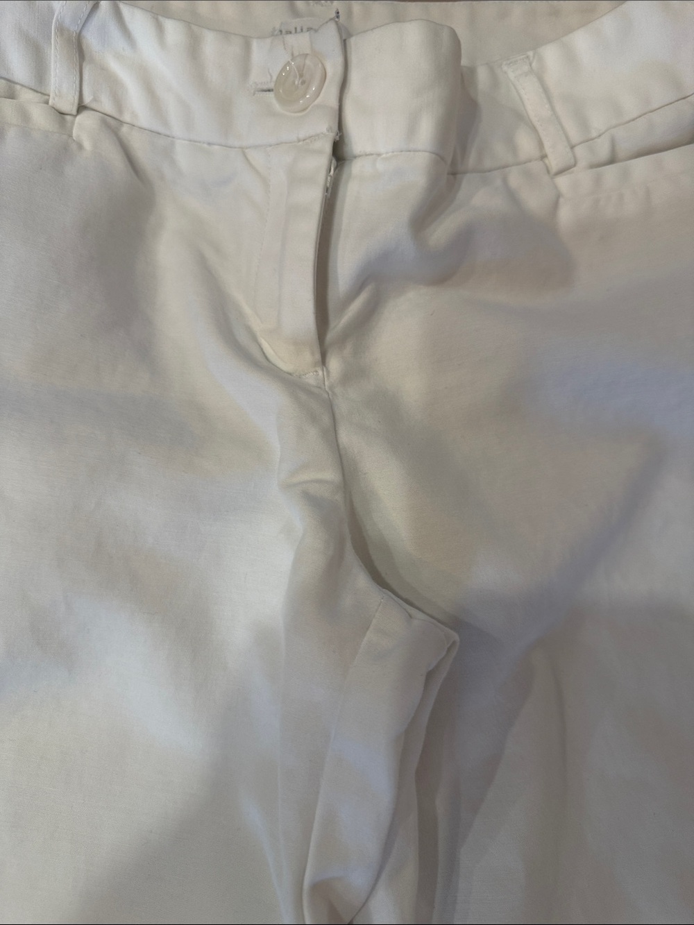 Dalia White Women's Straight-Leg Cropped Pants - Picture 7 of 11